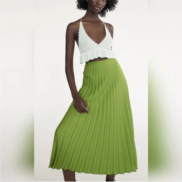 ZARA NWTs SATIN EFFECT PLEATED SKIRT GREEN - Picture 1 of 5